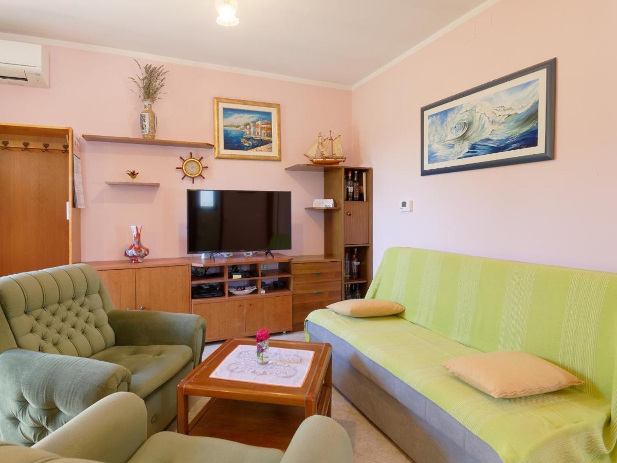 Apartment Laganis Plovanija Eksteriør billede